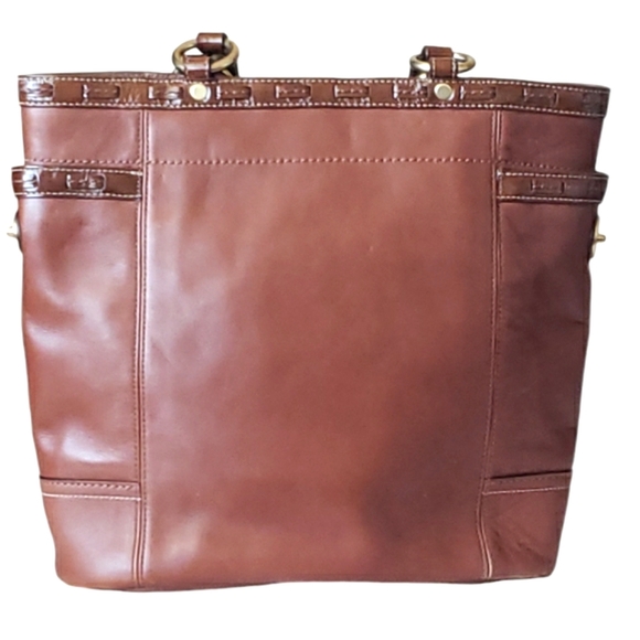 Coach Soft Brown Leather Tote Coach Perfect For Everyday Outing - Picture 5 of 17